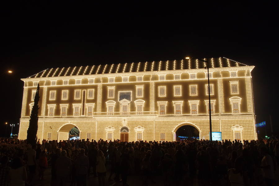 El Cortijo de Torres se encendió para recibir a la Feria de Málaga