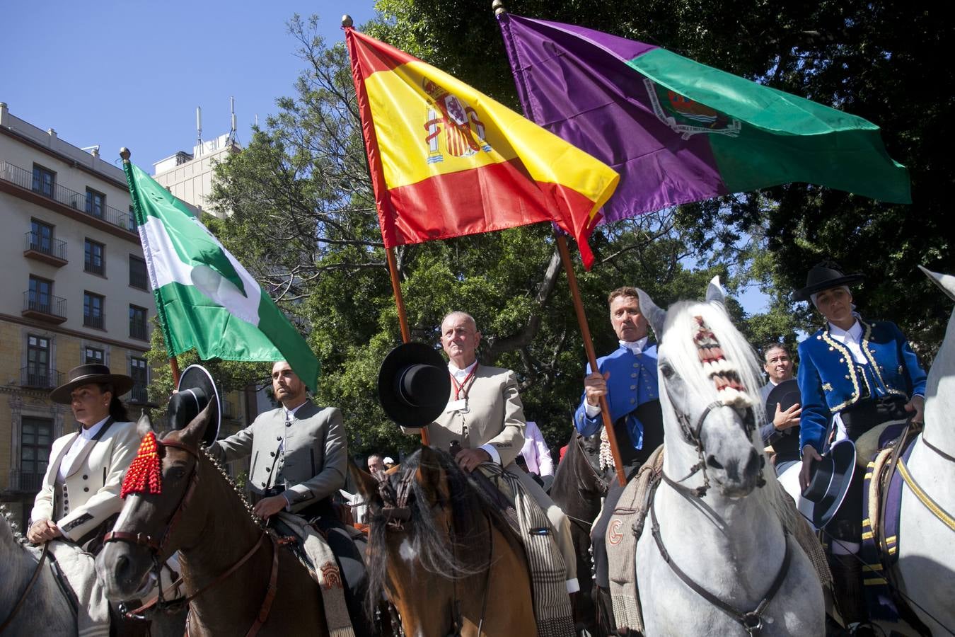 El abanderado de este año es el comunicador Francisco Javier Jurado, 'Coco'