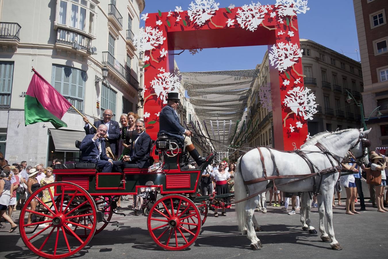 El abanderado de este año es el comunicador Francisco Javier Jurado, 'Coco'