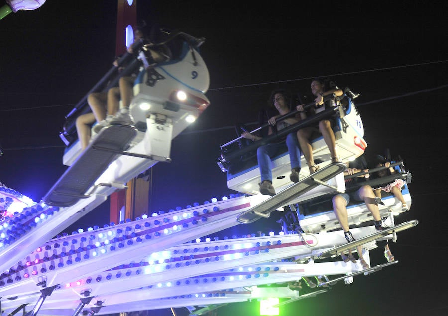 La segunda jornada de la Feria de Málaga en el real se vivió con intensidad en el Cortijo de Torres.