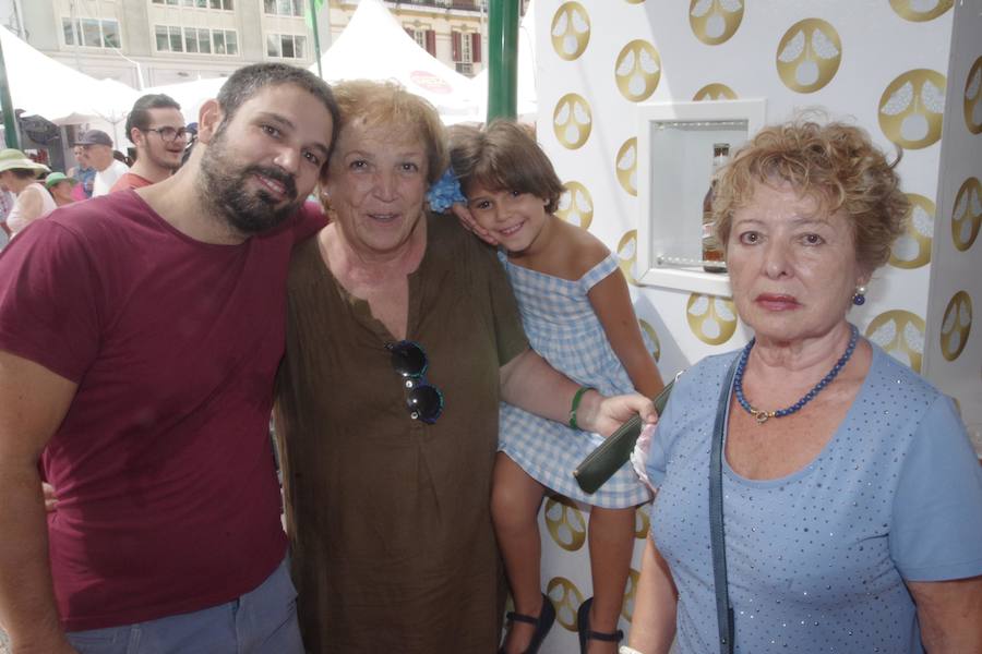 Fernando Chapado, Mercedes de la Calle, Lucía Chapado y Pilar Blanco.