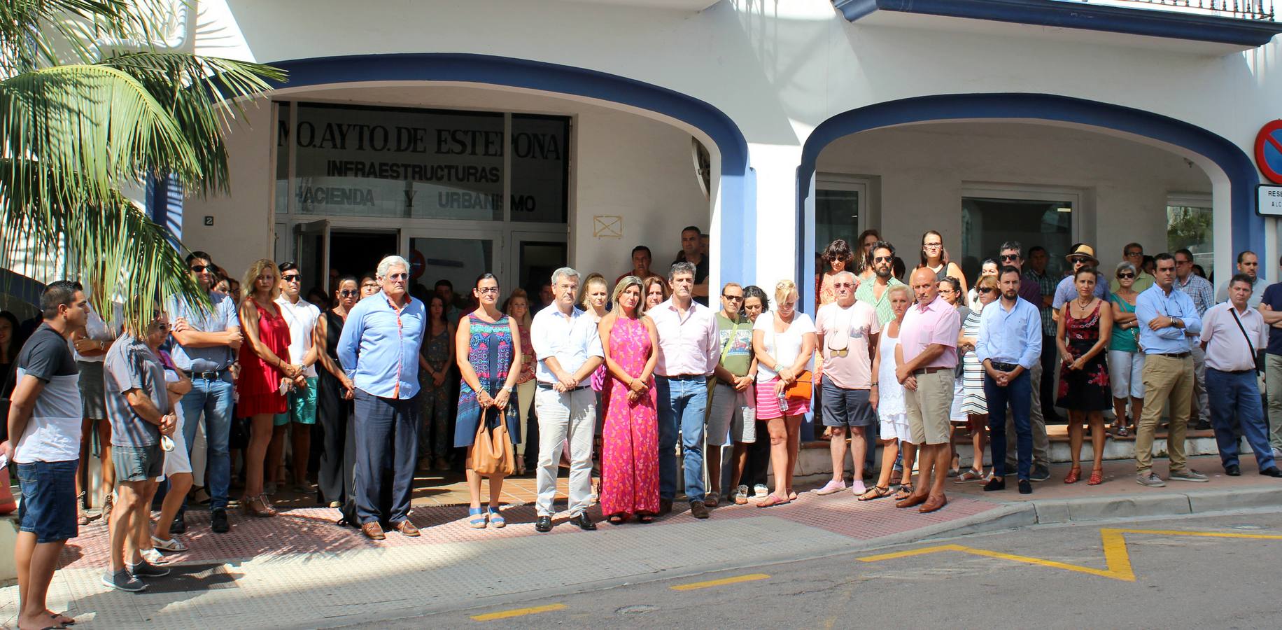 Responsables y trabajadores del Ayuntamiento de Estepona. 