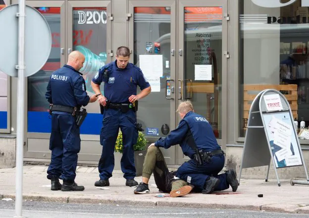 Mueren dos personas en un  ataque con cuchillo en Finlandia