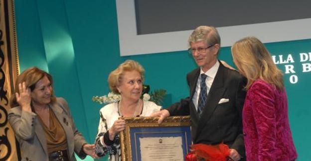 Fernández Ledo recibió en 2014 la Medalla de la Ciudad.