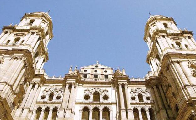 Recreaciación de cómo quedaría finalizada la Catedral de Málaga con la torre sur. 