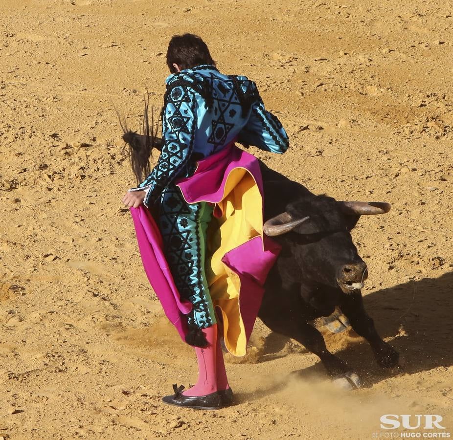 El diestro corta 2 orejas en el último toro de su carrera en una Goyesca en la que destacaron Perera y Cayetano a pie y el rejoneador Diego Ventura