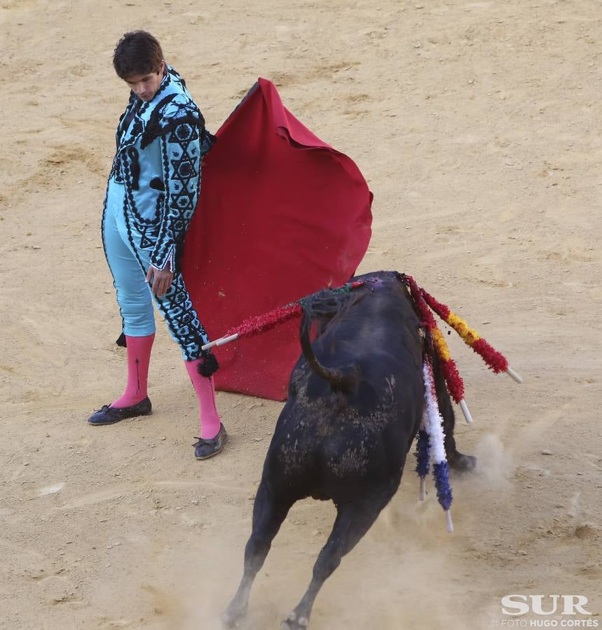 El diestro corta 2 orejas en el último toro de su carrera en una Goyesca en la que destacaron Perera y Cayetano a pie y el rejoneador Diego Ventura