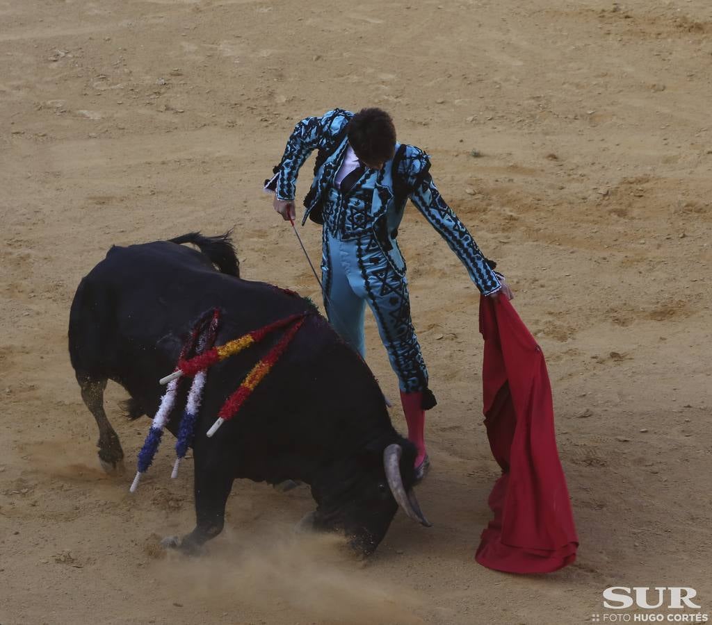 El diestro corta 2 orejas en el último toro de su carrera en una Goyesca en la que destacaron Perera y Cayetano a pie y el rejoneador Diego Ventura