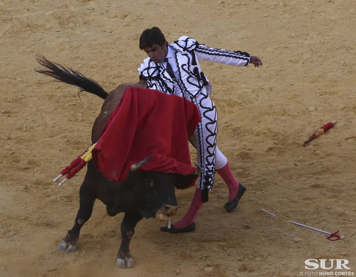 El diestro corta 2 orejas en el último toro de su carrera en una Goyesca en la que destacaron Perera y Cayetano a pie y el rejoneador Diego Ventura