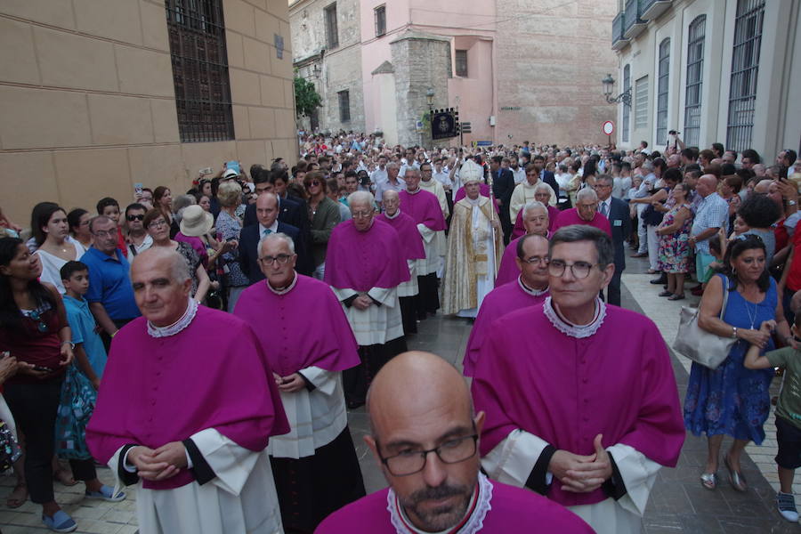 El cortejo partirá a las 19.30 horas de la Catedral, donde por la mañana el obispo ha presidido una misa y una ofrenda floral