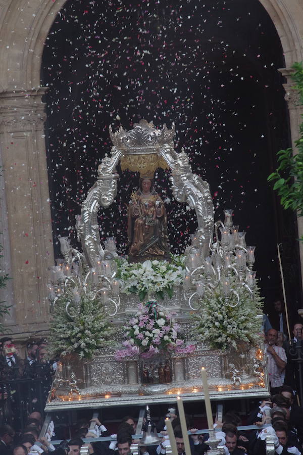 El cortejo partirá a las 19.30 horas de la Catedral, donde por la mañana el obispo ha presidido una misa y una ofrenda floral