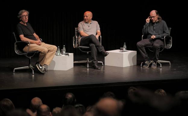 David Trueba, Luis Alegre y Santiago Segura, ayer durante el encuentro en el MPM.