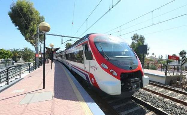 El Gobierno tiene previsto invertir en dos años 751.000 euros para el estudio del tren a la Costa hasta Marbella