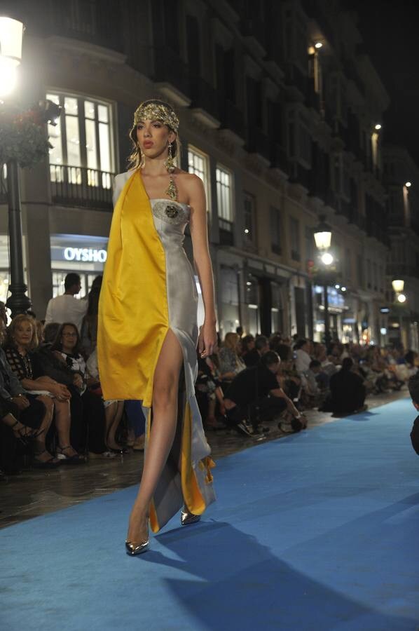 Málaga capital celebra su cita con la moda sobre la alfombra azul más larga de Europa