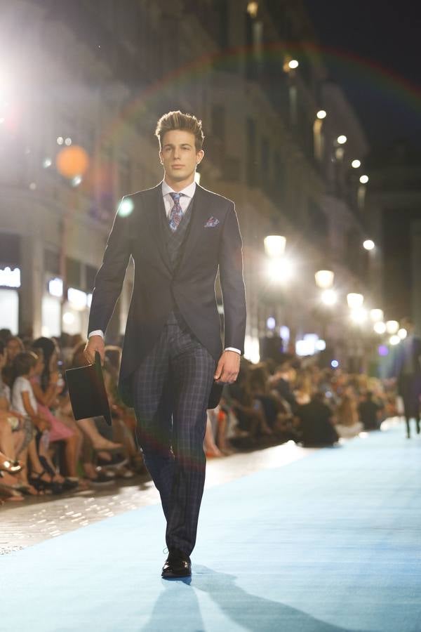 Málaga capital celebra su cita con la moda sobre la alfombra azul más larga de Europa