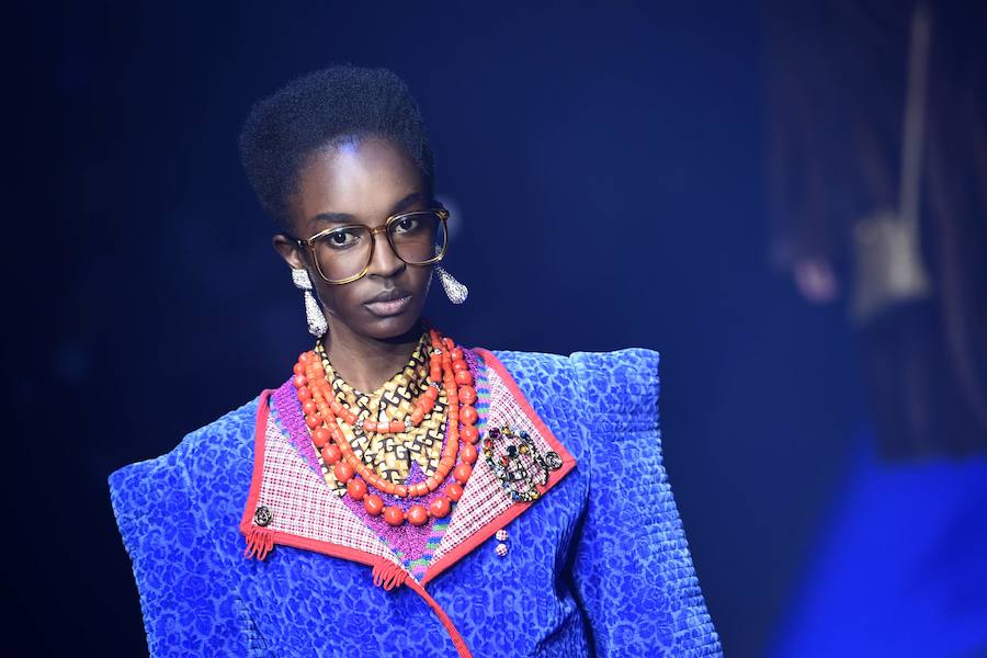 La firma italiana presenta su nueva colección Primavera-Verano durante la semana de la moda de Milán 