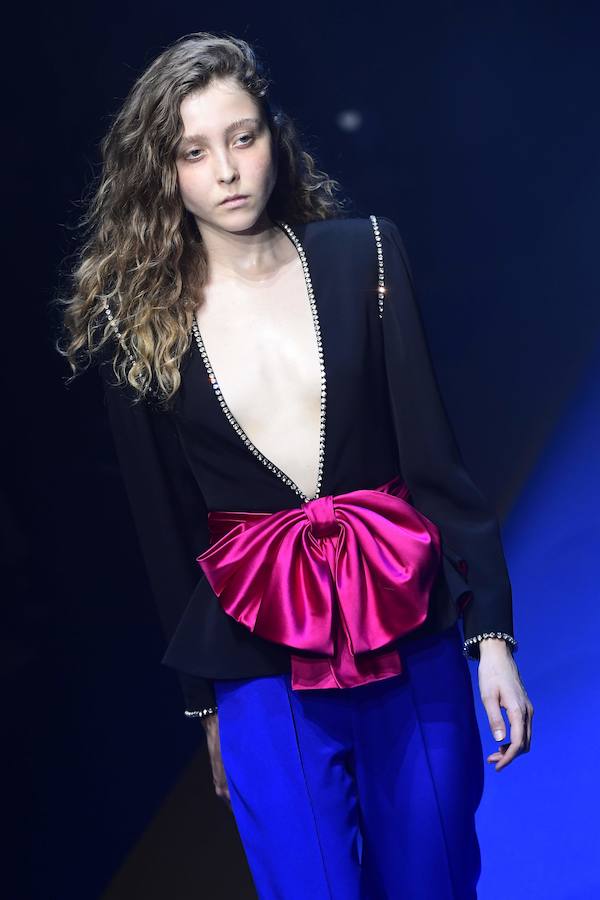 La firma italiana presenta su nueva colección Primavera-Verano durante la semana de la moda de Milán 