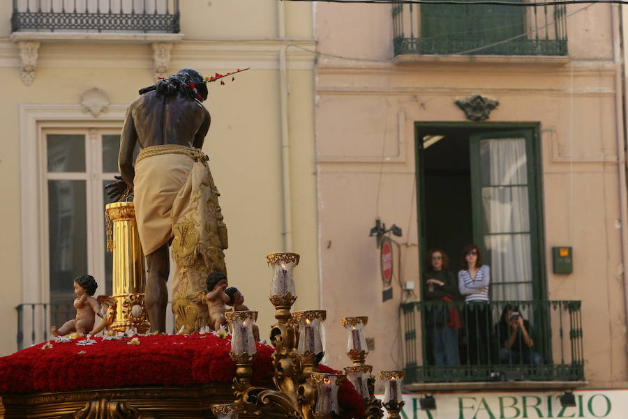 El Cristo de la Columna, en su procesión del Lunes Santo. 