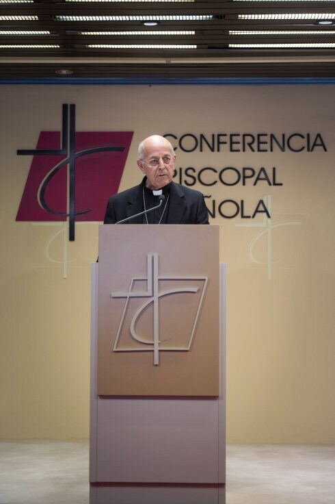 Ricardo Blázquez, ayer, durante la lectura del comunicado de la Conferencia Episcopal. :: L.Piergiovanni / efe