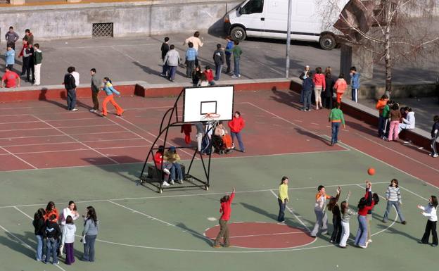 Patio de un colegio.