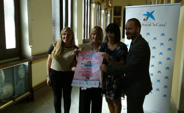 Corte de pelo solidario para hacer pelucas para pacientes de cáncer