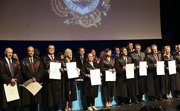 «Los abogados hemos ganado en rapidez pero hemos perdido en profundidad»