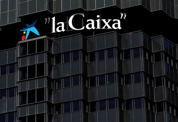 Caixabank trasladó de forma oficial este sábado su sede de Barcelona a Valencia. :: reuters