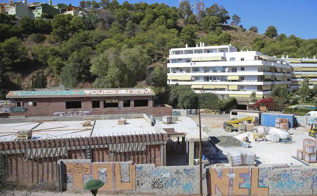 Retoman una obra parada en Cerrado de Calderón para una clínica oncológica
