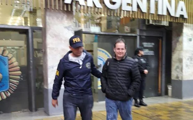 Carlos Fernández, cuando fue detenido en Argentina.