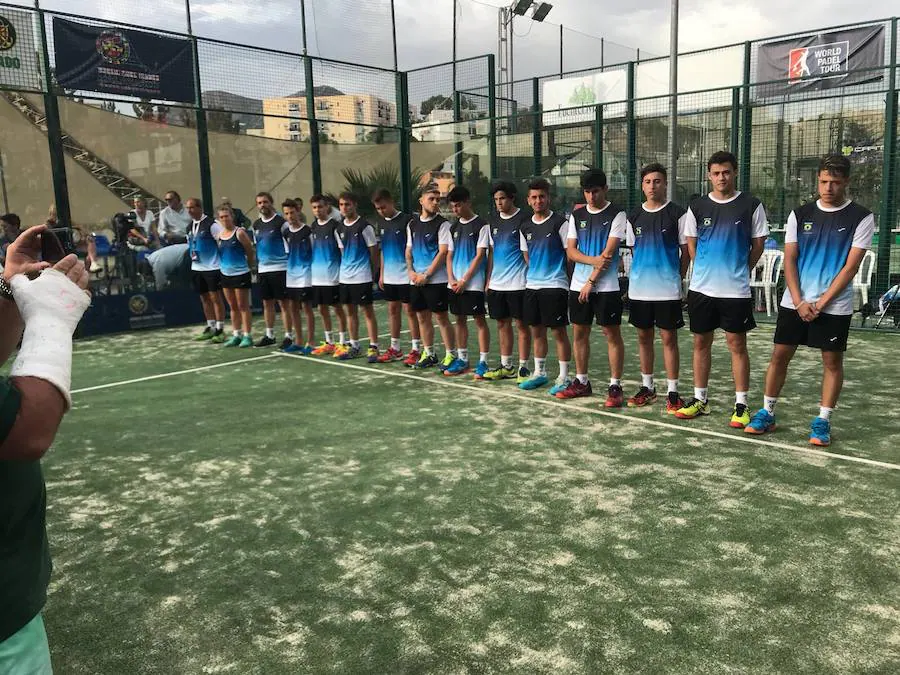 Argentina y España. España y Argentina. Los dos países serán rivales este sábado en el Club el Candado tanto en la categoría femenina como en la masculina para ganar este Mundial de Menores de Pádel que se lleva celebrando en la provincia desde hace una semana.