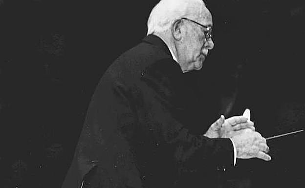 Perfecto Artola durante un concierto de la Banda de Música de los Colegios Gibraljaire-Guadaljaire