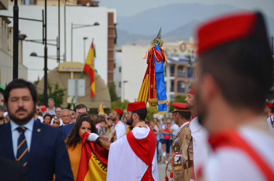 Más de 300 personas juran o prometen "su compromiso con España" ante la enseña patria en un acto organizado por el Grupo de Regulares de Melilla 52 y la Archicofradía del Rico y la Piedad de Vélez-Málaga