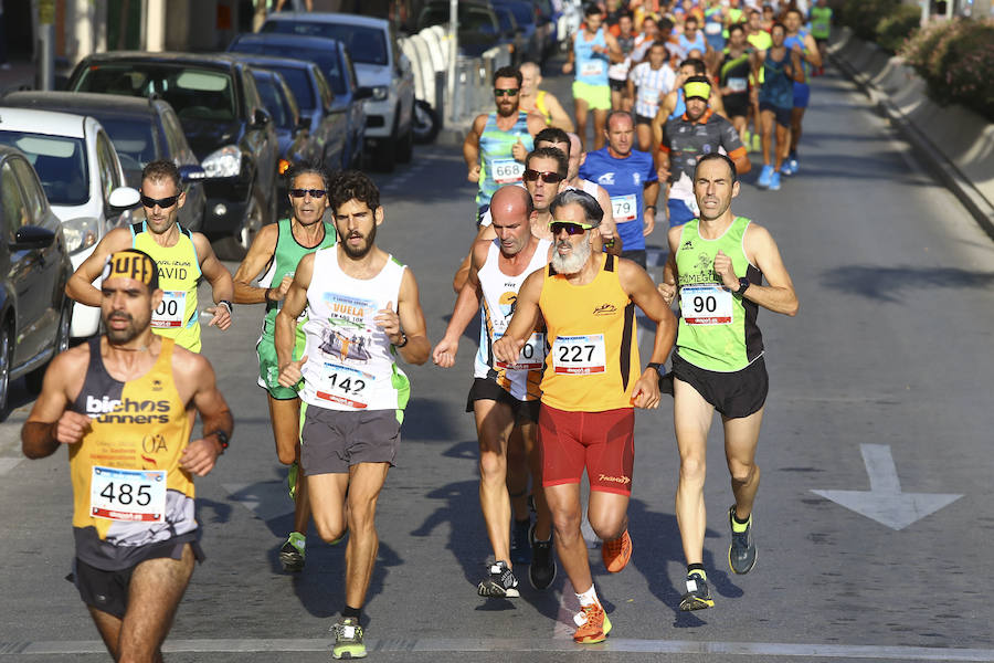 En su quinta edición, la prueba urbana ha llegado a los 800 corredores