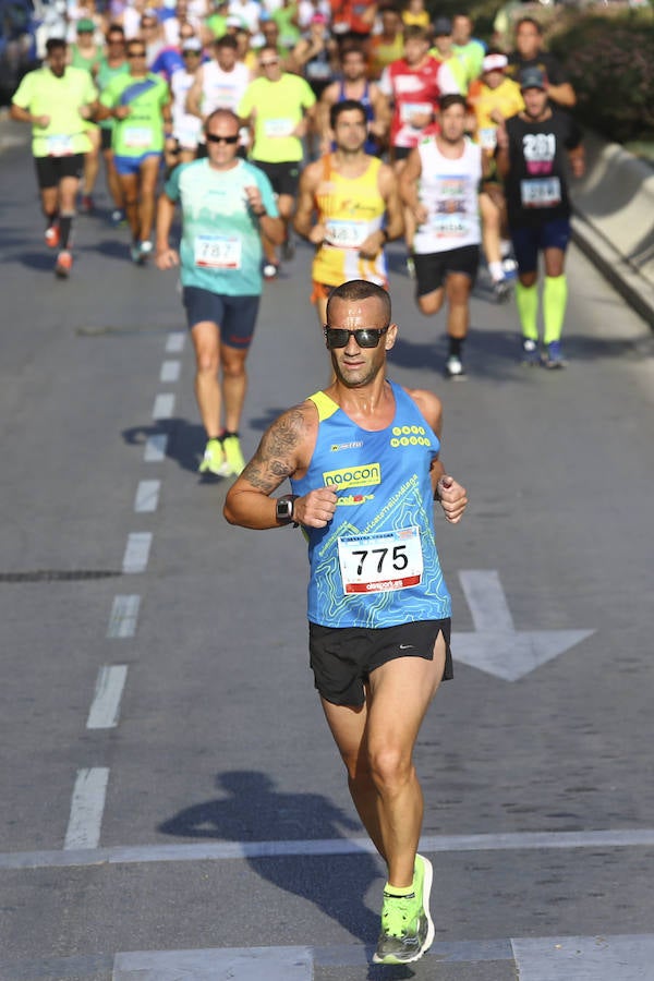 En su quinta edición, la prueba urbana ha llegado a los 800 corredores