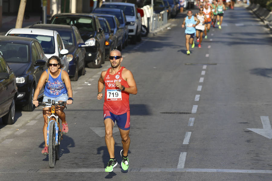 En su quinta edición, la prueba urbana ha llegado a los 800 corredores