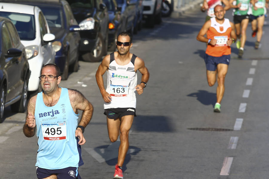 En su quinta edición, la prueba urbana ha llegado a los 800 corredores