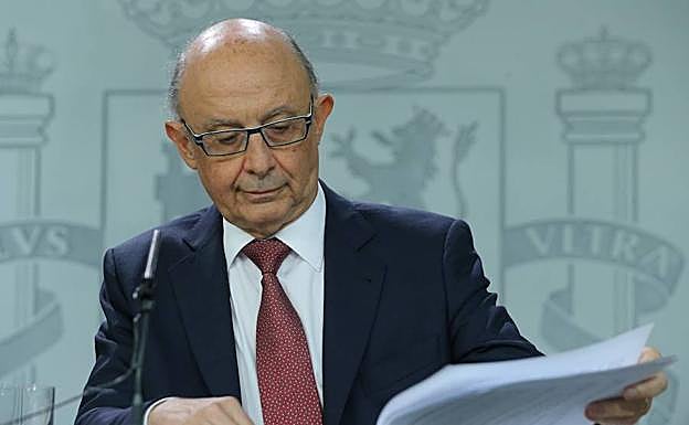 El ministro de Hacienda y Función Pública, Cristóbal Montoro. :: Jaime García