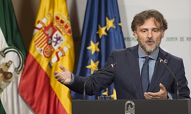 José Fiscal, consejero de Medio Ambiente, tras el Consejo de Gobierno. 