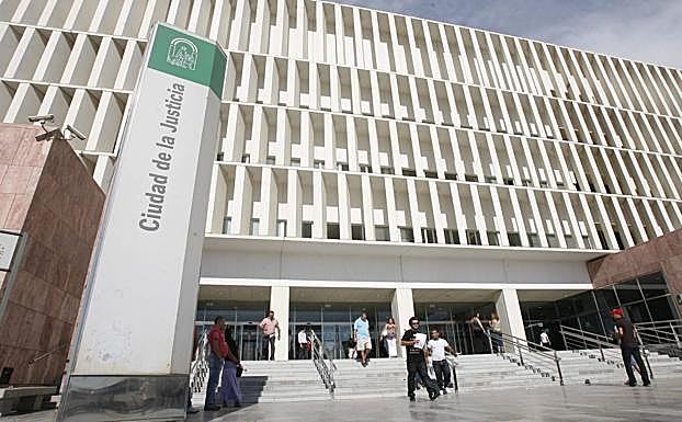 Facha de la Ciudad de la Justicia de Málaga. 