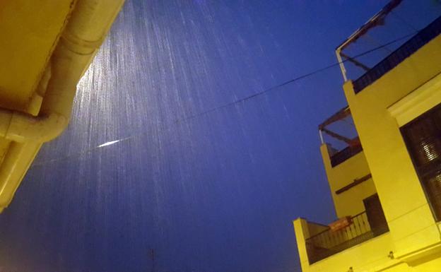 Lluvia intensa caída a primera hora de la mañana en Málaga.
