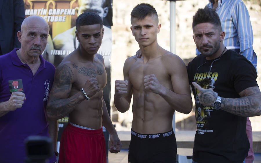 Málaga capital acoge el pesaje oficial de la velada internacional de boxeo que se desarrollará el sábado en el Palacio de los Deportes Martín Carpena.