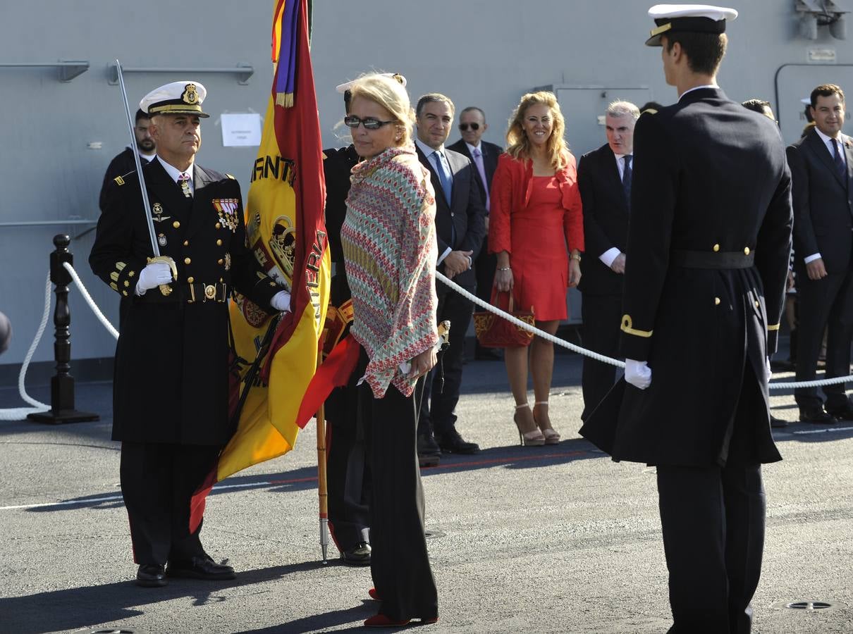 Fotos de la jura de bandera civil en el portaaviones Juan carlos I en Málaga (III)