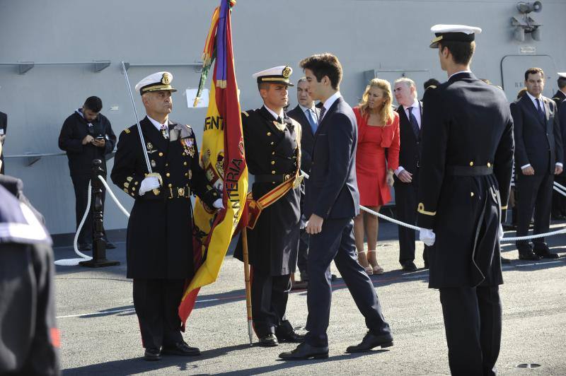 Fotos de la jura de bandera civil en el portaaviones Juan carlos I en Málaga (III)