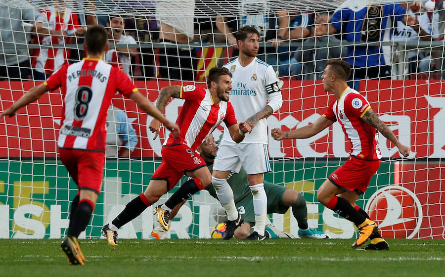 El Real Madrid cayó en su primera visita en la historia a Montilivi (2-1). El cuadro dirigido por Machín remontó el gol inicial de Isco con los tantos de Stuani y Portu.