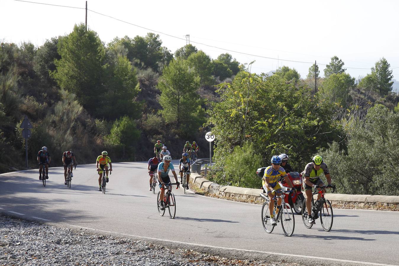 La tradicional prueba se celebró este domingo con la participación de más de 250 ciclistas
