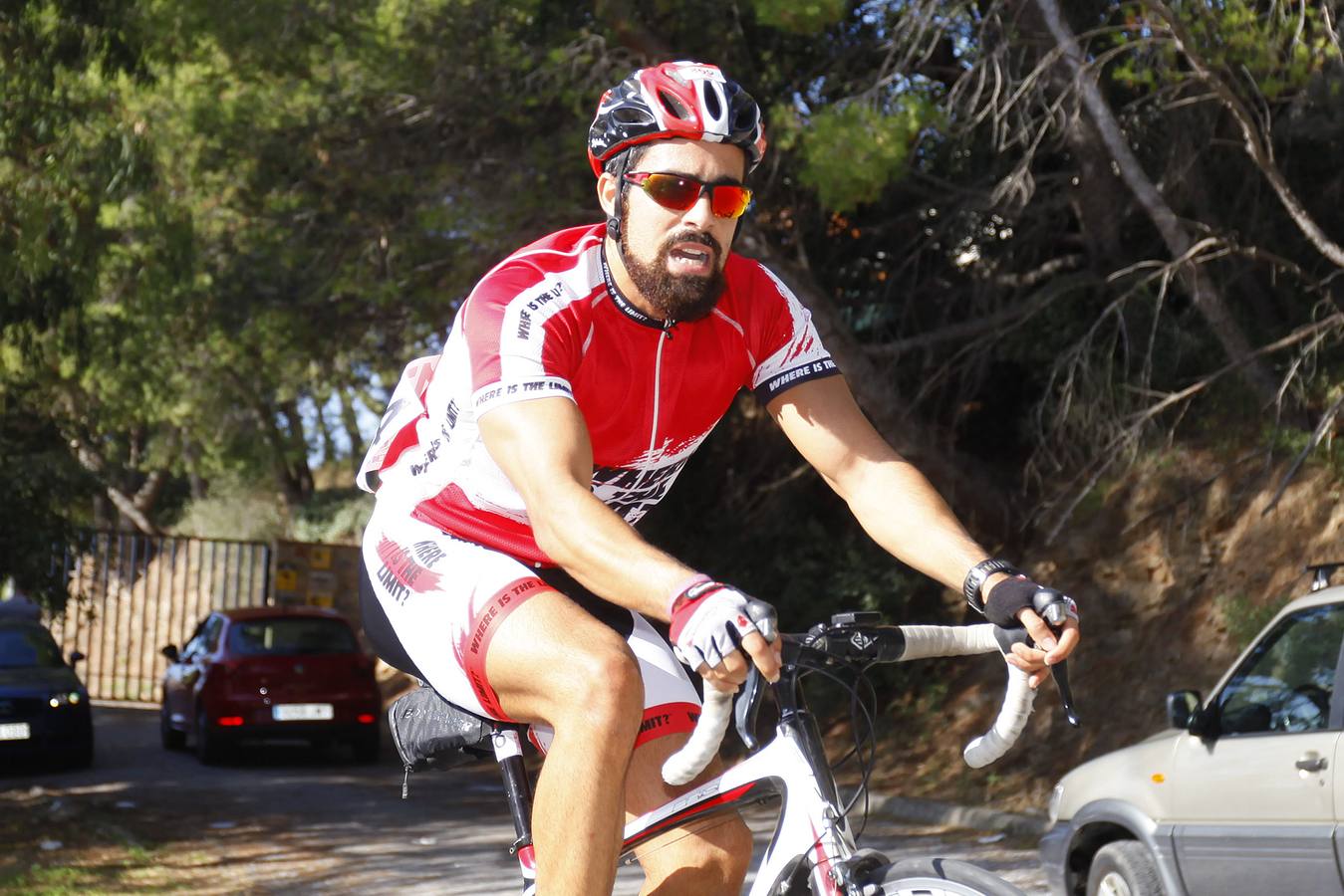 La tradicional prueba se celebró este domingo con la participación de más de 250 ciclistas