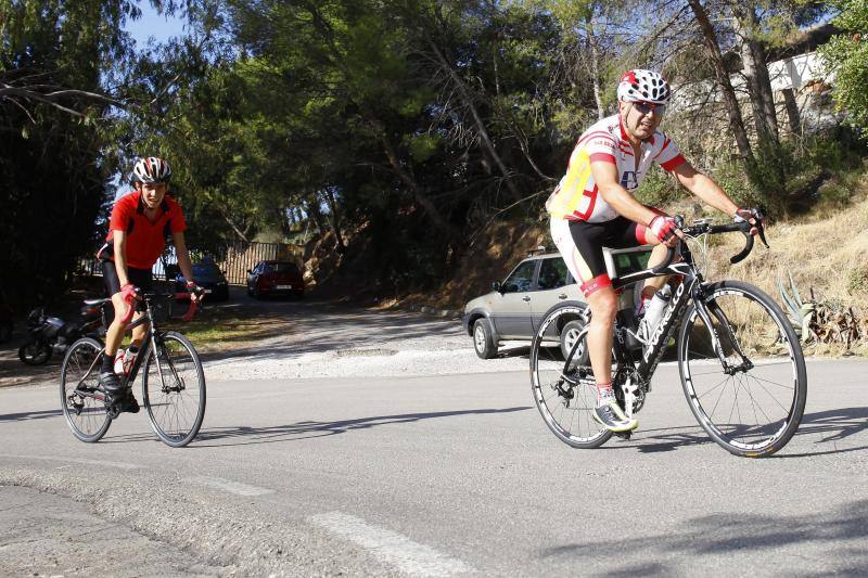 La tradicional prueba se celebró este domingo con la participación de más de 250 ciclistas