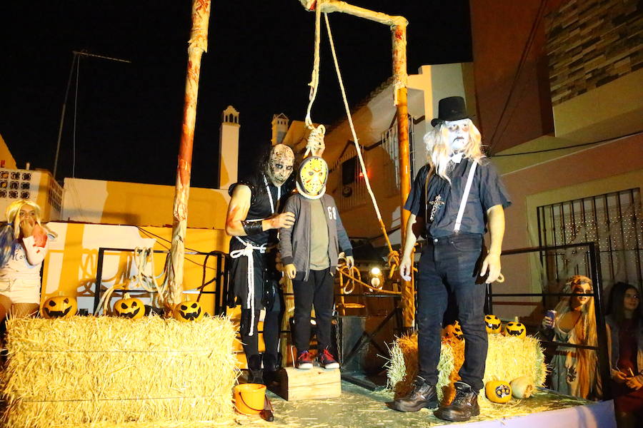 Esta zona de Málaga vivió un año más una noche terrorífica