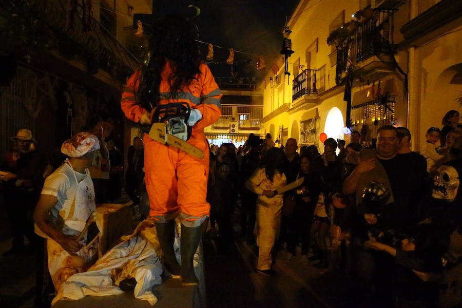 Esta zona de Málaga vivió un año más una noche terrorífica