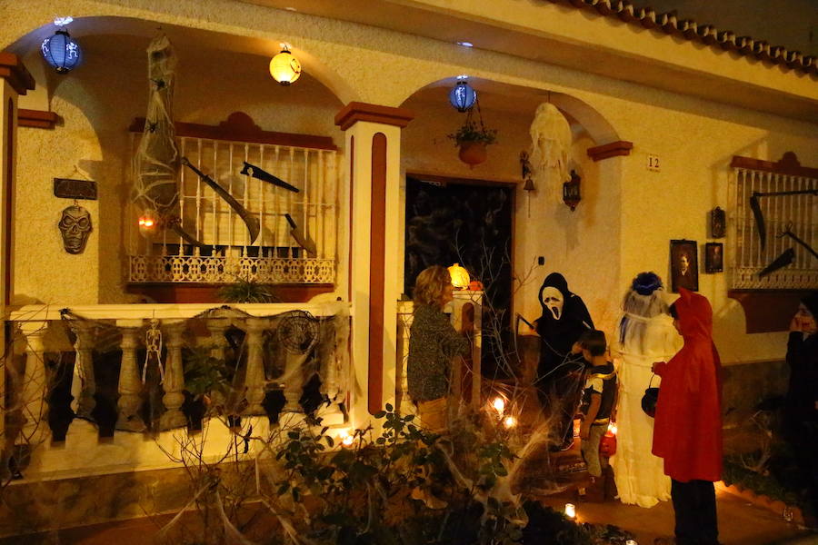 Esta zona de Málaga vivió un año más una noche terrorífica